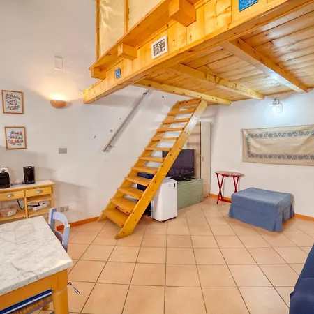 Up Apartment *